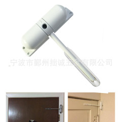 メーカー直販の白い軌道スプリング自動閉扉器ステルス閉扉器の取り付けが便利です。