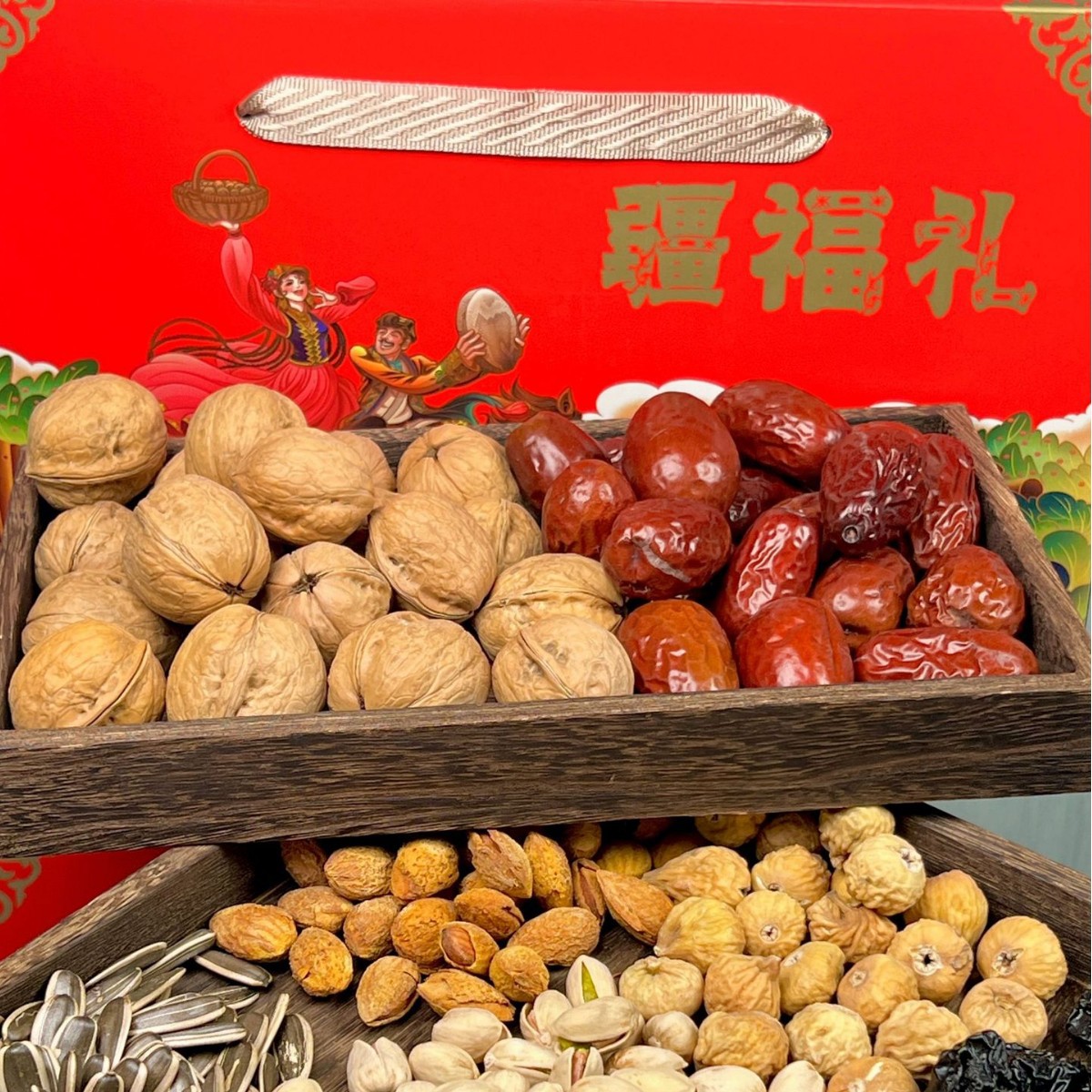 坚果大礼包礼盒批货坚果年货零食批装过年送人走亲戚干果礼品批发