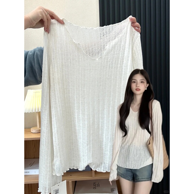 V-Neck Thin Semi-Sheer Long-Sleeve T-Shirt with Ruffled Edge Design for Women, Unique and Fashionable High-End Top for Summer 2025 V-Neck Thin Semi-Sheer Long-Sleeve T-Shirt with Ruffled Edge Design for Women, Unique and Fashionable High-End Top for Summer 2025