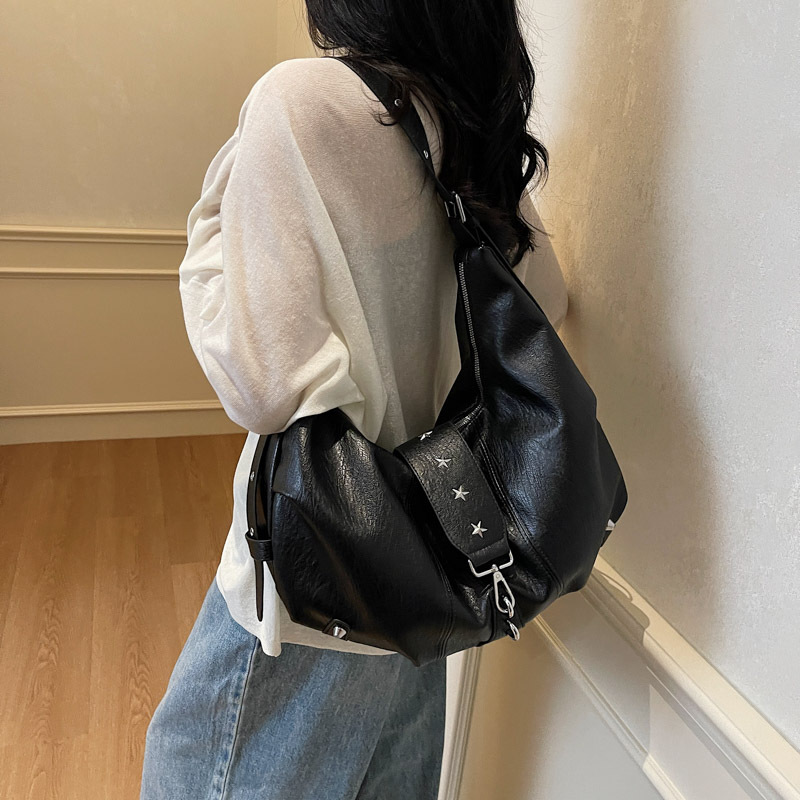 Retro Dumpling Bag For Women, Simple Commuter Shoulder Bag_voghion.com