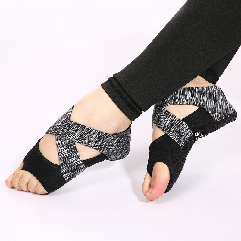 Fábrica al por mayor con cordones de yoga aérea Calcetines antideslizantes de cinco dedos para adultos dedo abierto zapatos de yoga para adultos zapatos de baile image 10