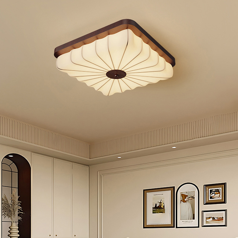 Lámpara de techo de sala de estar de estilo medio, lámpara principal de sala de color nogal retro francés, lámpara de habitación de protección ocular de tela de estilo Nanyang