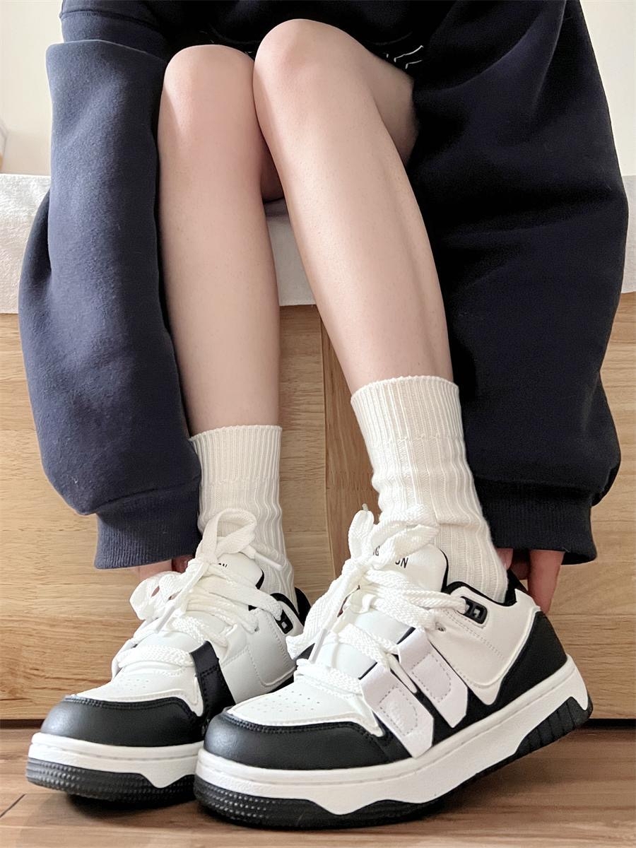 Couples, baskets de niche pour hommes, Instagram, chaussures de sport polyvalentes et décontractées super chaudes, nouvelle tendance pour l'automne 2024_voghion.com