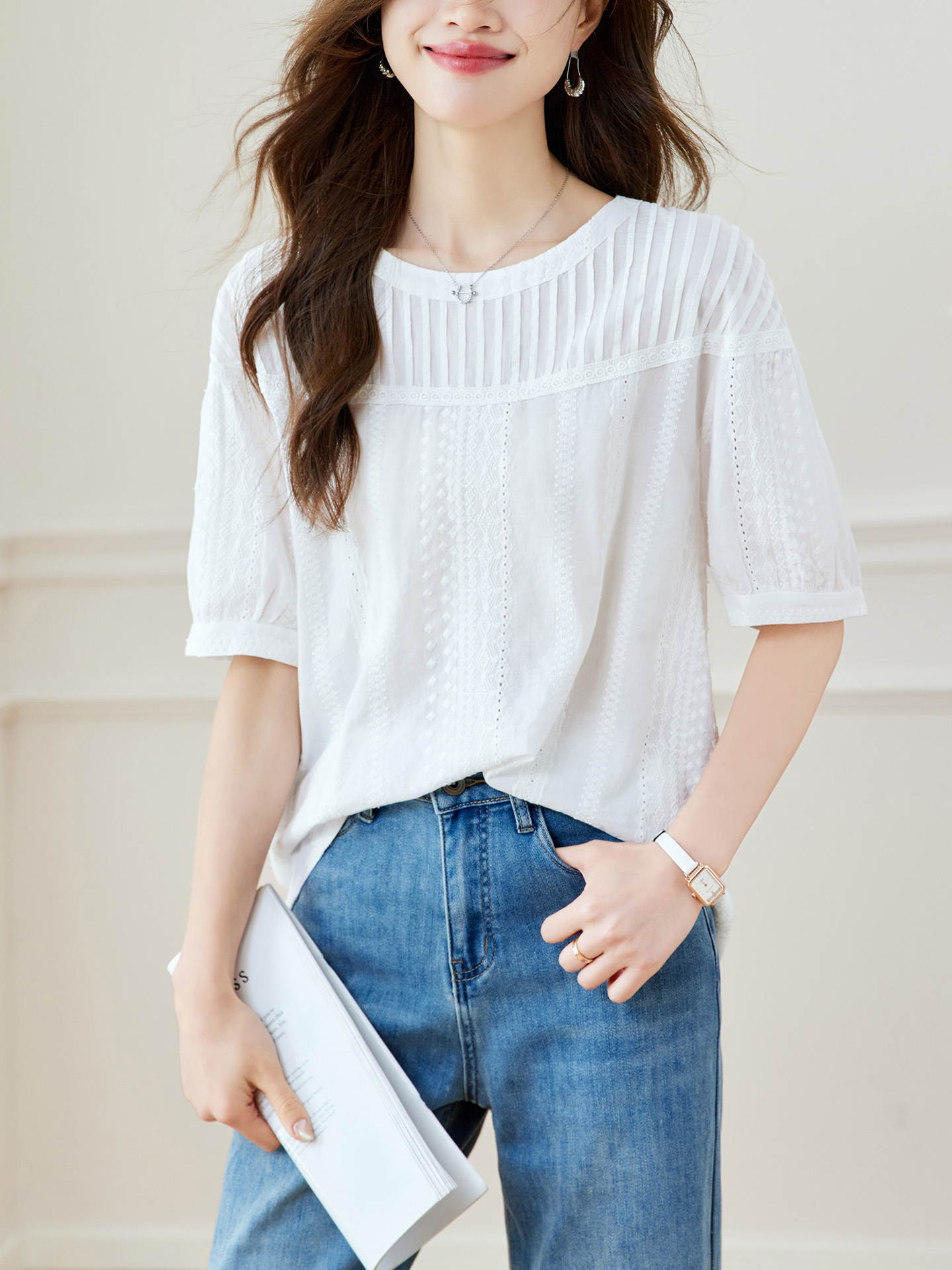 Accordion Pleated White Shirt for Women, Short-Sleeved, 2026 Summer New Style, Round Neck Pullover Design, Women's Pure Cotton Shirt