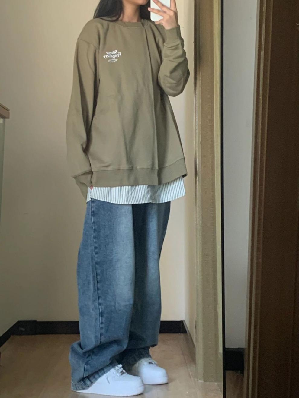 Loose-Fit Wide-Leg Pants