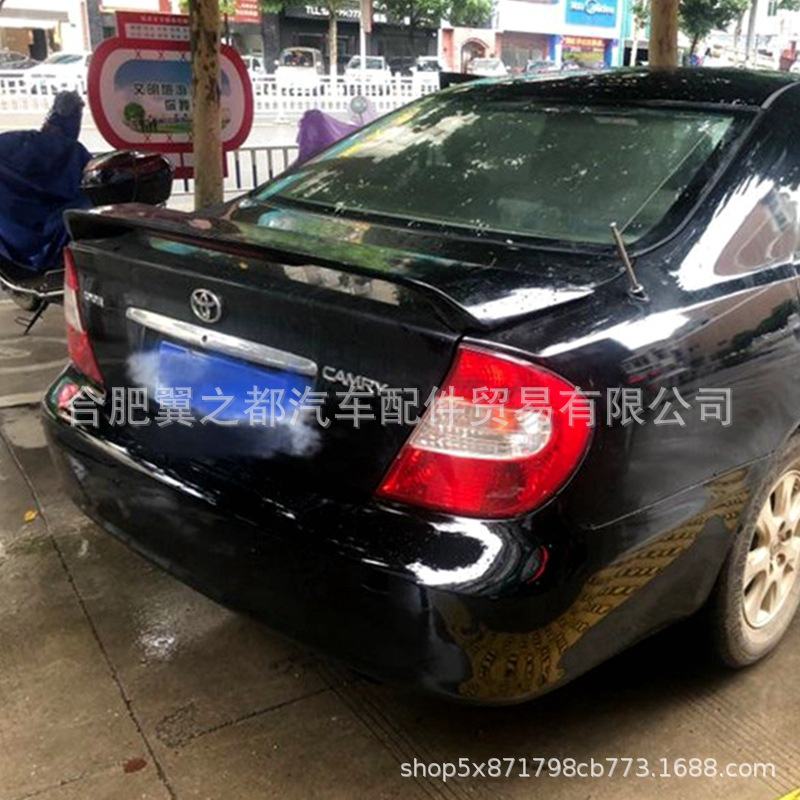 Suitable for 2000-2005 Toyota Camry 2.4 tail modification CAMRY original fixed wing with lights