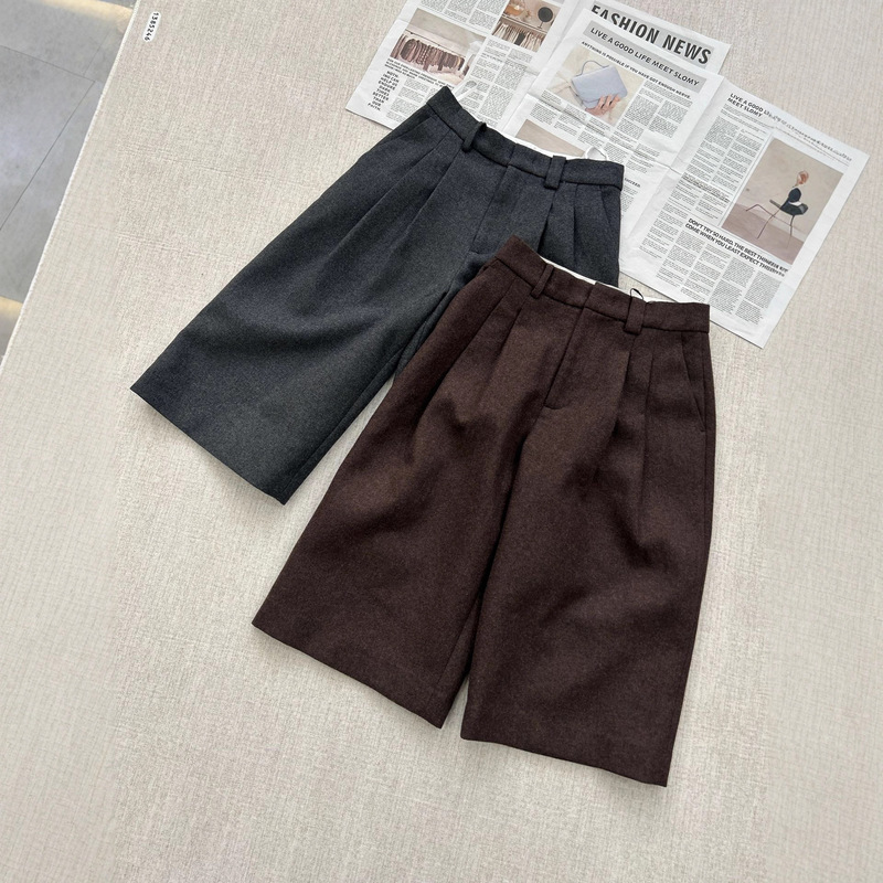 【In Stock】M6 Autumn/Winter Wool Double Pleated Unisex Suit Casual Mid-Length Pants Straight-Leg Five-Point Pants Breeches for Women 【In Stock】M6 Autumn/Winter Wool Double Pleated Unisex Suit Casual Mid-Length Pants Straight-Leg Five-Point Pants Breeches for Women