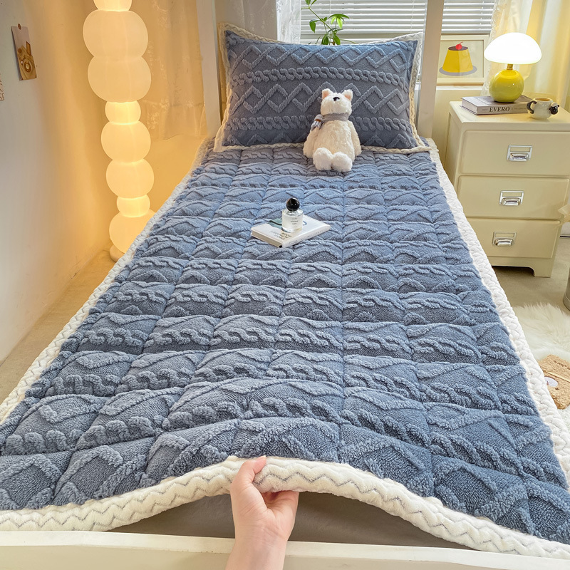 Autumn and Winter Thickeneded Tower Hibiscus Mattress Student Dormitory Quilted Mattress Pad Coral Velvet Warm Bed Pad Tatami Mat