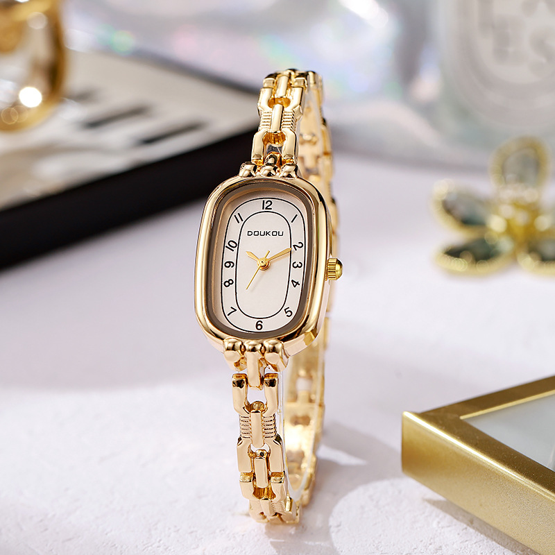 New Oval Women's Watch, Second-Hand Bracelet, Student Compact, Niche, High-End, Light Luxury, Literary and Artistic Hot Style
