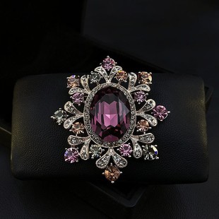 Retro Flower Brooch High-end Women's Exquisite Luxury Design Sense Court Style Corsage Niche Coat Pin Accessories