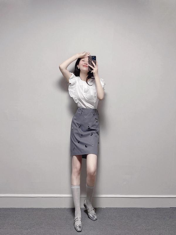 白色荷叶边小飞袖衬衫女夏季温柔风气质时尚套装a字半身裙两件套|undefined