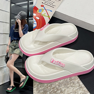 �ļ�����������Ů�⴩�ӼҺ�׷����Aֺ�r��ܛ���p��ٴ����ЬŮ