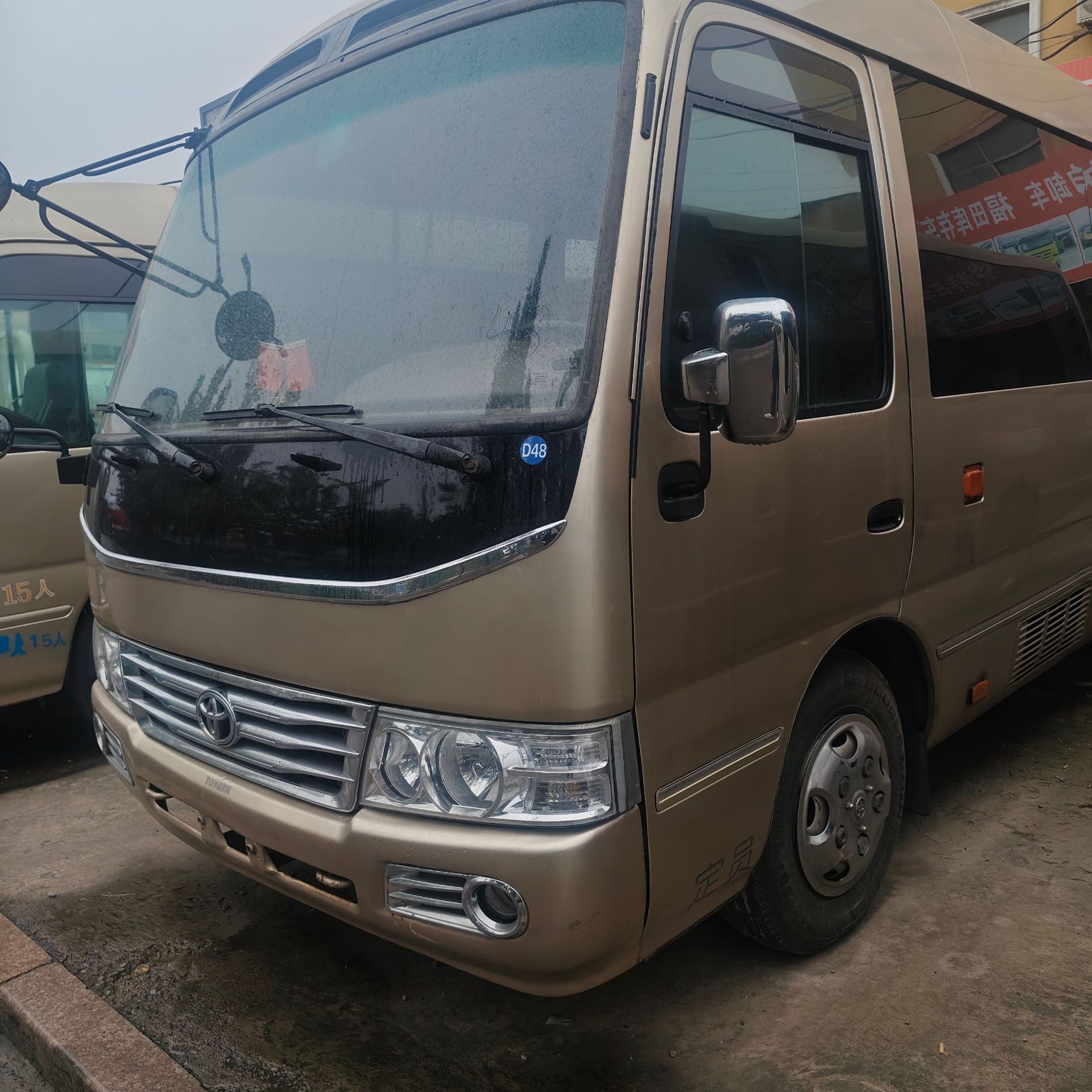 跨境出口考斯特丰田06 18款19 23座翻新中型巴士考斯特客车 阿里巴巴 