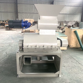 粉碎机;饲料加工设备;林业机械