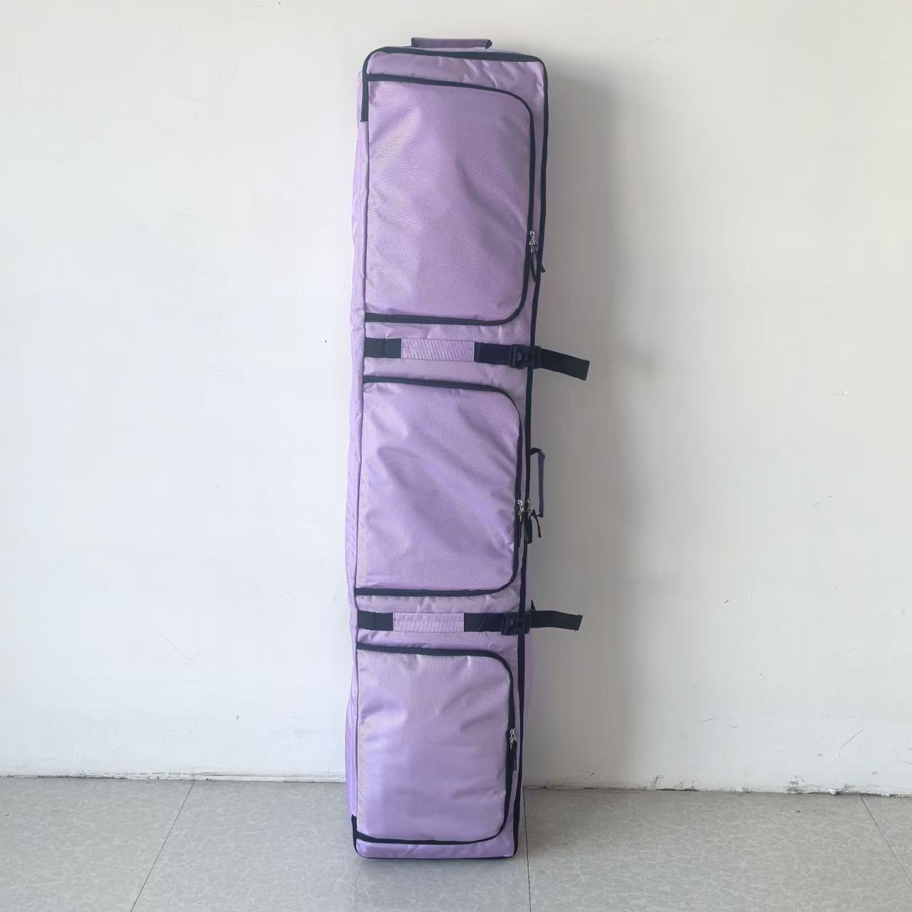 светло-фиолетовый