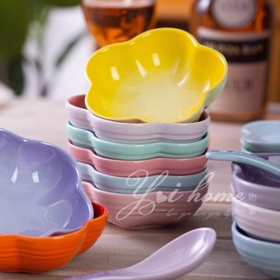 ����LE�´�С̖÷���P���������c��С���ɫ�бP���W�L�����c�P