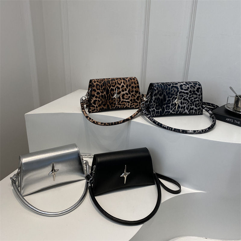 2025 primavera leopardo nuevo bolso de mujer bolso pequeño bolso de brazo estilo coreano bolso de hombro temperamento retrógrado bolso inclinado