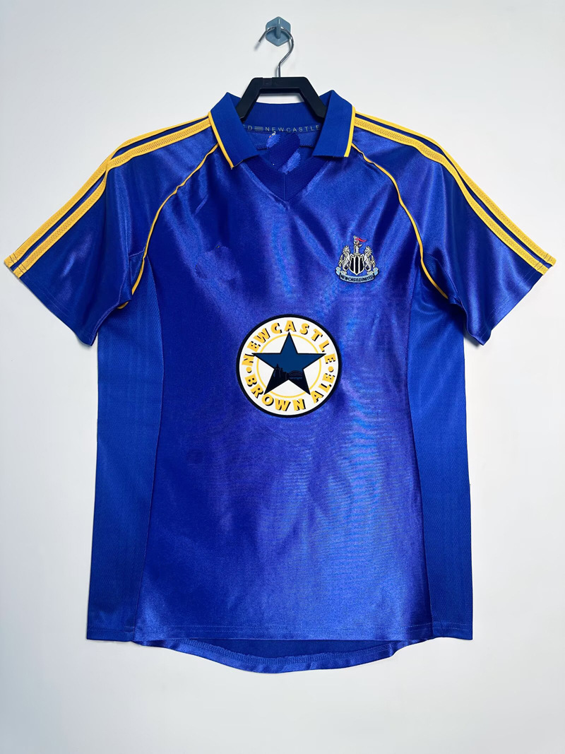 1998-99 Newcastle fuera