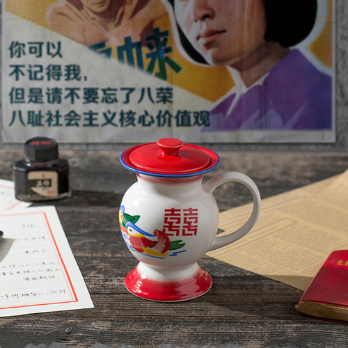 Funny spittoon mug, nostalgic retro old-fashioned urinal, toilet ceramic cup, funny spoof sand sculpture gift