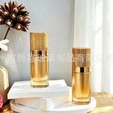 30ml�E�A�۵�Һ���b����ƿ���AҺ���bƿ���y���b���yƷ�����S��