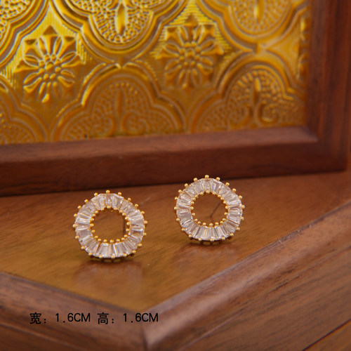 Diamond Stud Earrings for Women - White Zirconia, Cross-Border Style, Geometric Design, Solitaire, Elegant, Simple, Asymmetrical Round