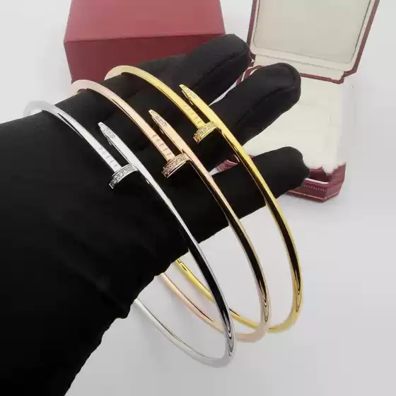 Titanium Steel Choker Necklace for Women, Open Adjustable, Amazon Hot Cross-Border Jewelry, Cartier Style Nail Necklace, Diamond-Studded, Light Luxury Style
