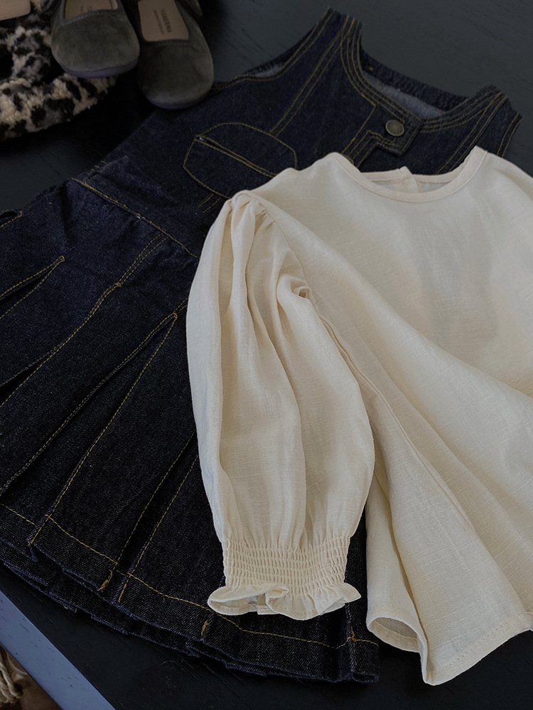 Camicia alla moda con gonna a pieghe in denim con tasche a girocollo e gonna a pieghe in denim autunno 2023 per bambini del nuovo autunno 2023_voghion.com