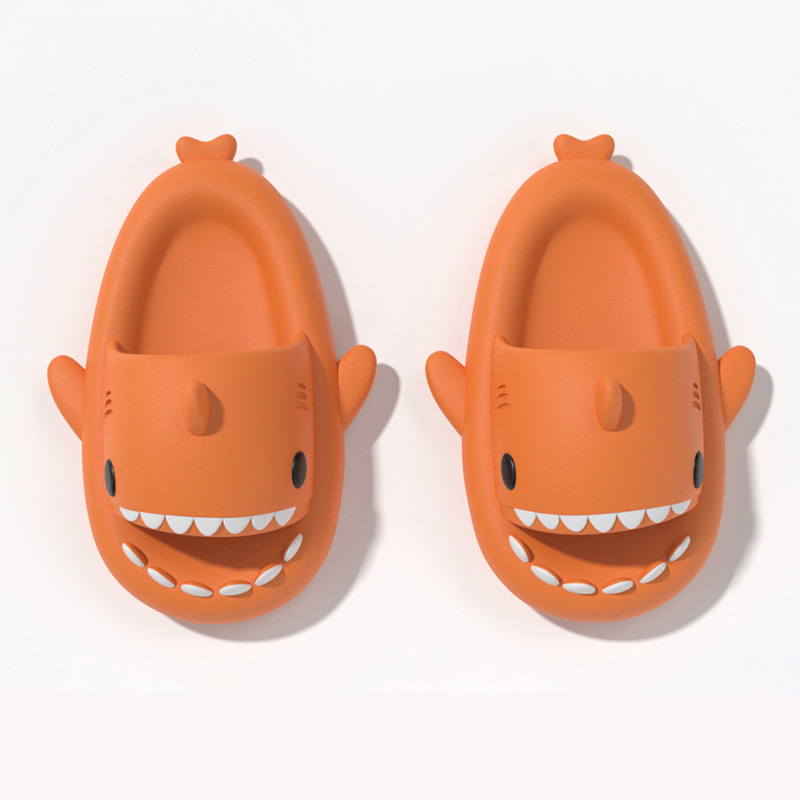 Sandalias para niños de tiburón transfronterizo sandalias niños 2023 de verano nuevos niños EVA Luz de mierda sensación casa zapatillas niñas