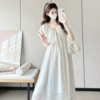 2026孕妇装夏季新款清新蝴蝶印花孕妇连衣裙