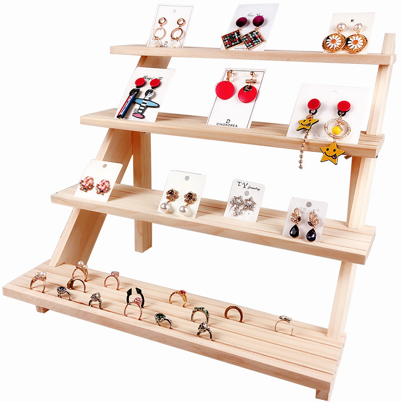 ��������ҹ�е�̯�鱦��Ʒ���аڷŵ��߶�������ԭľչʾ������