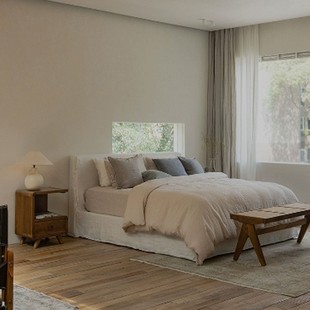 Japanese Wabi-Sabi Style Removable and Washable Solid Wood Double Soft Bed Designer Fabric Master Bedroom Bed Linen Fabric Master Bedroom 1.8