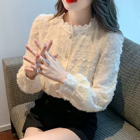 Плюшевая рубашка с воротником новой весной 2024 кружевная рубашка нижняя рубашка супер сказочная рубашка