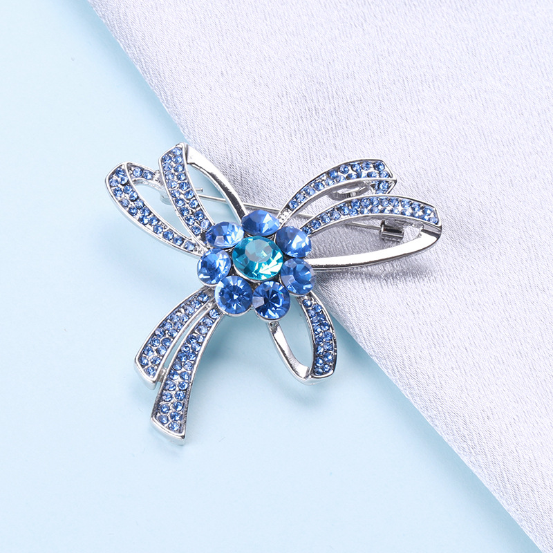 Elegant Glam Bow Knot Alloy Inlay Rhinestones Women's Brooches display picture 4