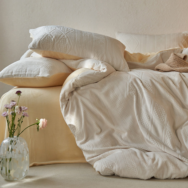 1688厳選連名A類冬5D彫刻牛乳パイル4点セット両面パイルシーツカバーが厚く保温されている