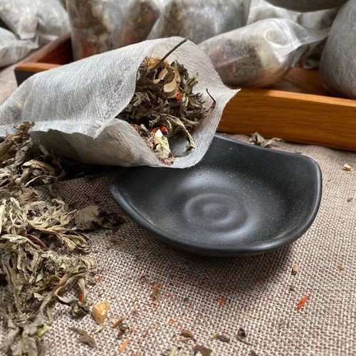 Twelve-flavor foot bath package, mugwort foot bath package, wholesale manufacturer, herbal old ginger, safflower bath, mugwort foot bath package