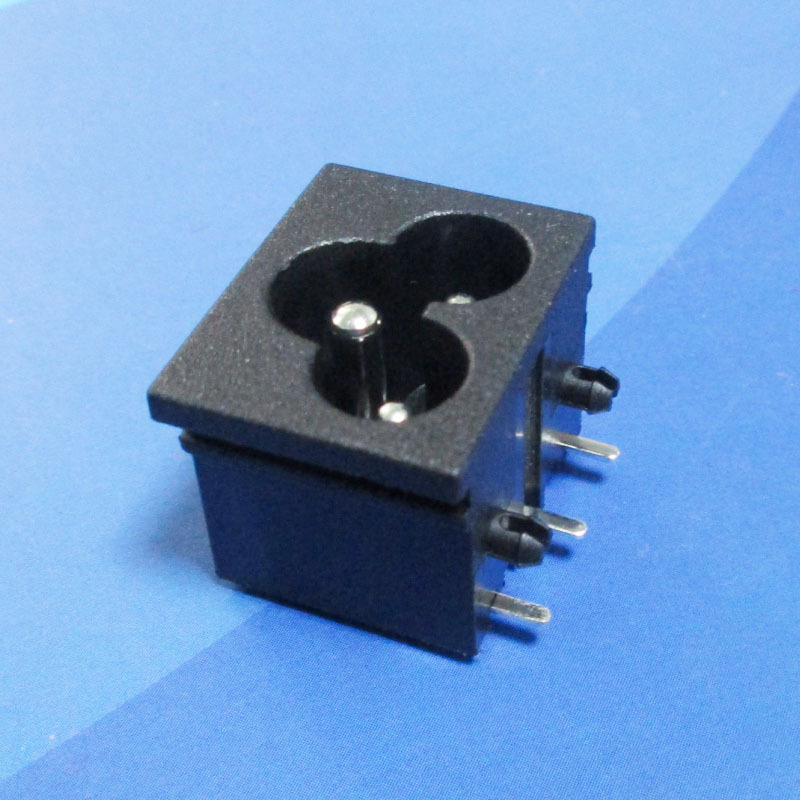 2.5A250V三芯梅花输入接口 7A125V适配器C6黑色AC电源插座LH-6