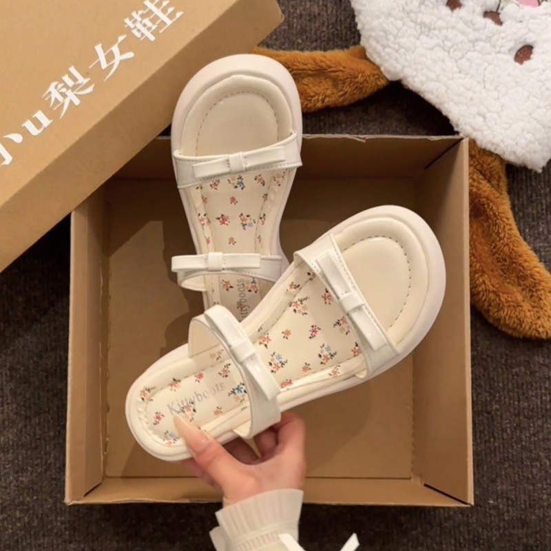 Zapatillas cómodas de arco con un pie sandalias de flores de verano 2026 nuevos zapatos de playa con suela suave y media image 4