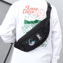 太空人联名潮流胸包男日常出行斜跨包学生旅行单肩包小背包女腰包