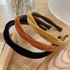 2022 Trendy Autumn/Winter New Compression Fabric Velvet Twist Hairband with Teeth Anti-Slip Hair Clip Outdoor Headband for Women