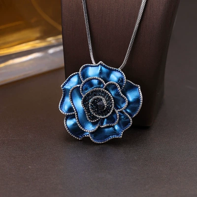 Jewelry for Men and Women, Yaxa sancaqları