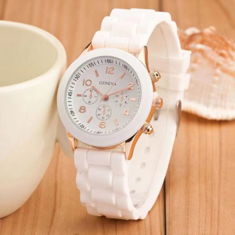 New Women's Korean-style High-end Sense Quartz Watch Simple Classic Silicone Strap Women's Watch Fashion suit_voghion.com