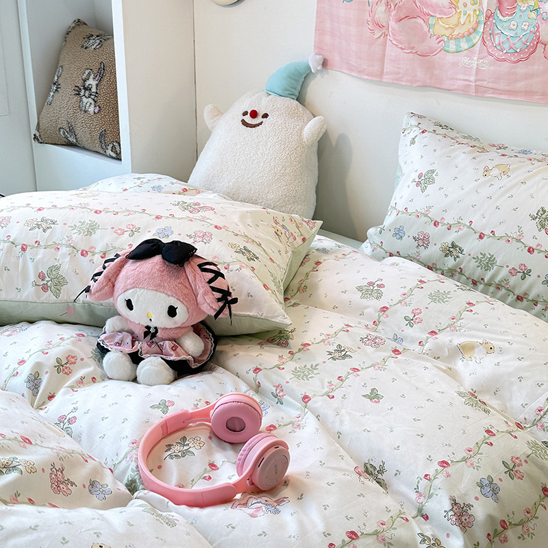 Xiaokaba algodón fresco de cuatro piezas, sábanas de algodón, ropa de cama de tres piezas para estudiantes.