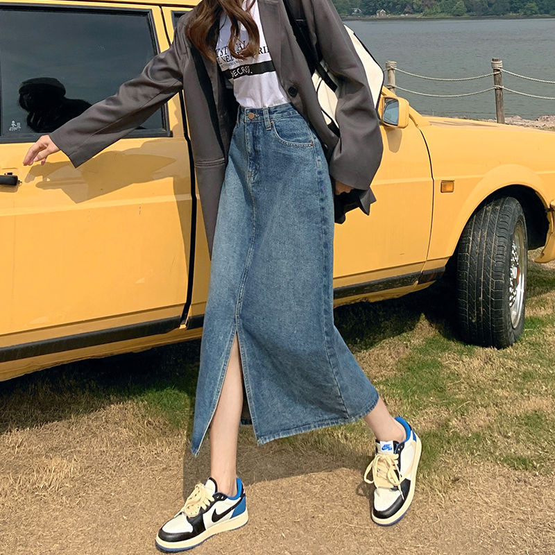 Retro denim skirt