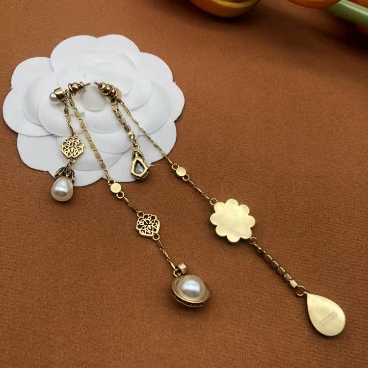 Retro earrings drop-shaped pearl, 2021 years, flowered, silver 925 sample