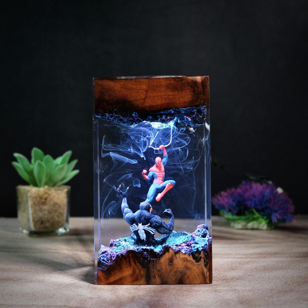 Lámpara de resina transfronteriza Anime Spider-Man VS Venom Lámpara de resina para un amigo Decoración de lámpara de noche