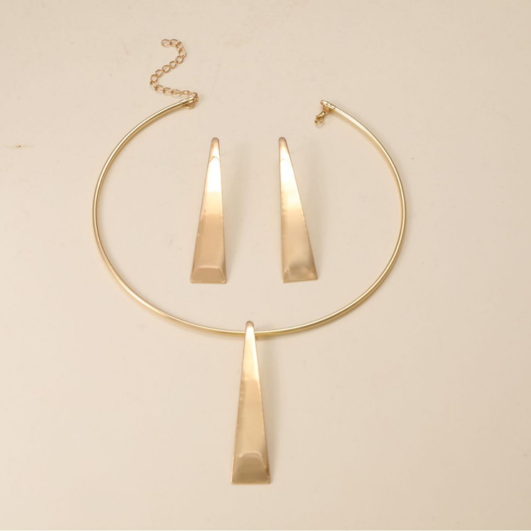 El estilo francés explosivo lujoso ligero Yangtze delta collar conjunto de pendientes de arete geométricos de alto nivel nicho de joyas minimalistas