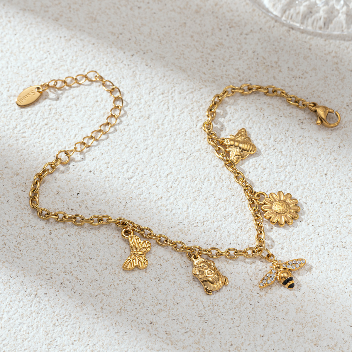 Collar de acero inoxidable de la UE y los Estados Unidos, collar ligero de lujo, nicho universal, abeja hacia el sol, collar de colgante para mujeres no se desvanecen image 5