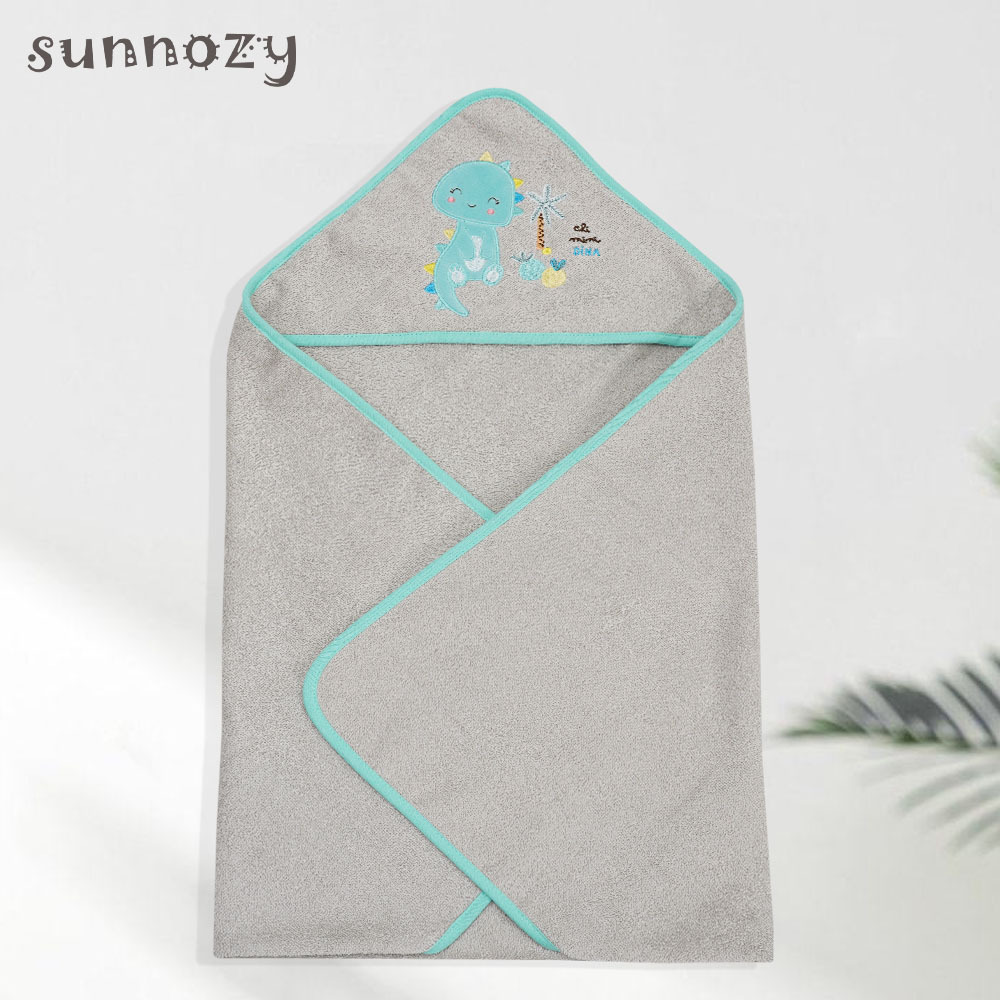 Toalla de baño de bebé de algodón suave bordado súper absorbente Toalla de capa con capucha europea y americana Toalla de baño usable fábrica al por mayor