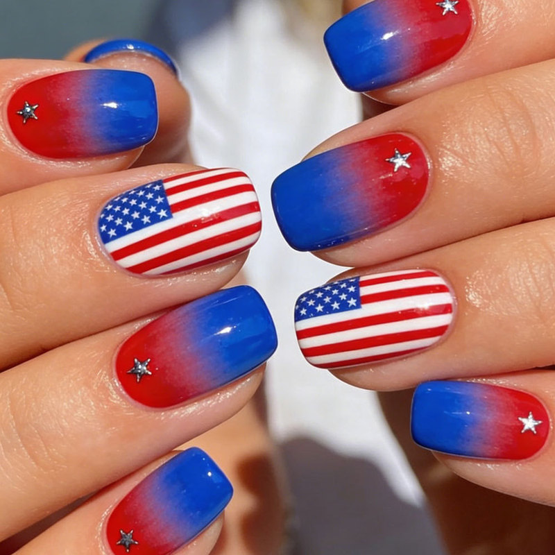 2026 Independence Day Wearable Nails with American Flag Pattern Gradient Nail Art Holiday Themed Nail Pieces in Stock