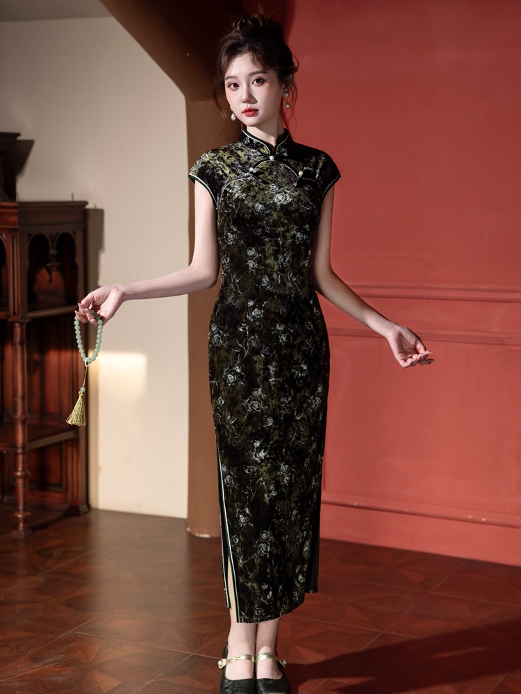 Velvet green lightweight elite elegant cheongsam